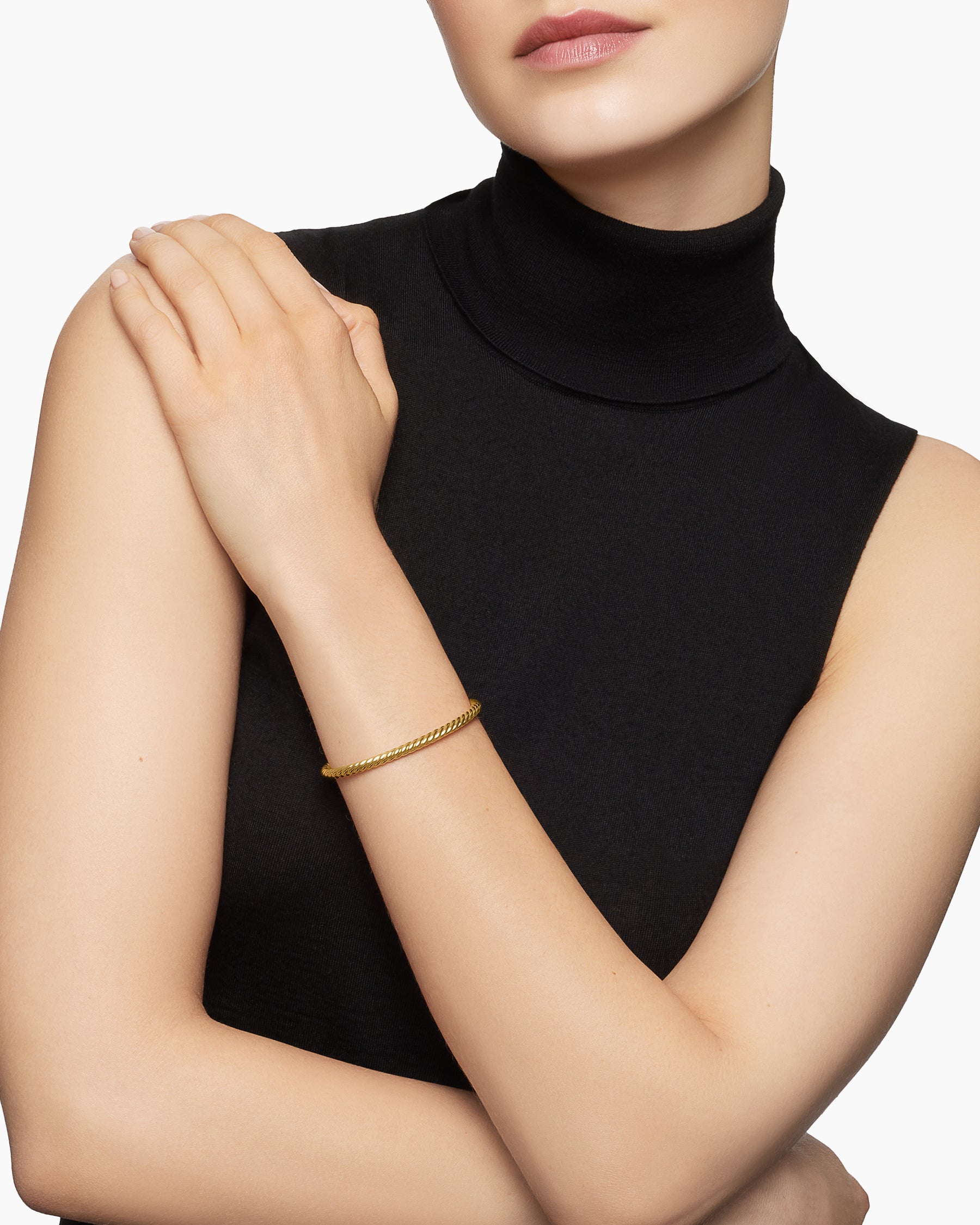 Alternative view of Cable Flex Bracelet in 18K Yellow Gold, 4mm