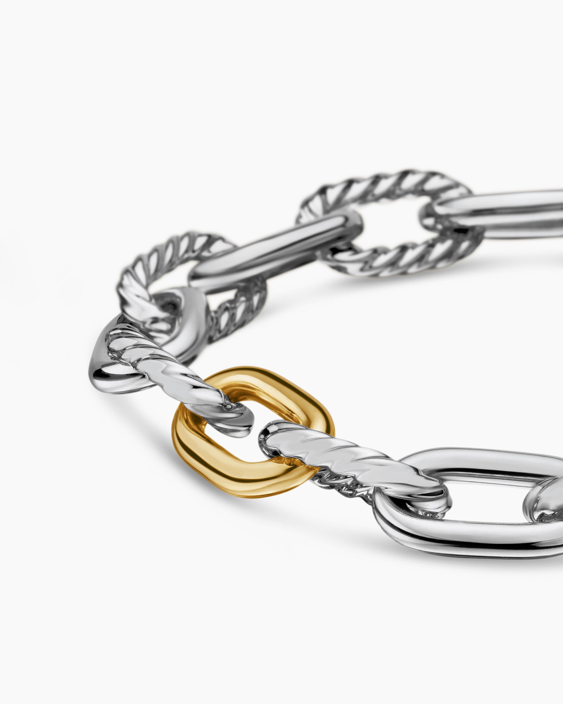 DY Madison Chain Bracelet in Sterling Silver with 18K Yellow Gold, 8.5mm - Image 7