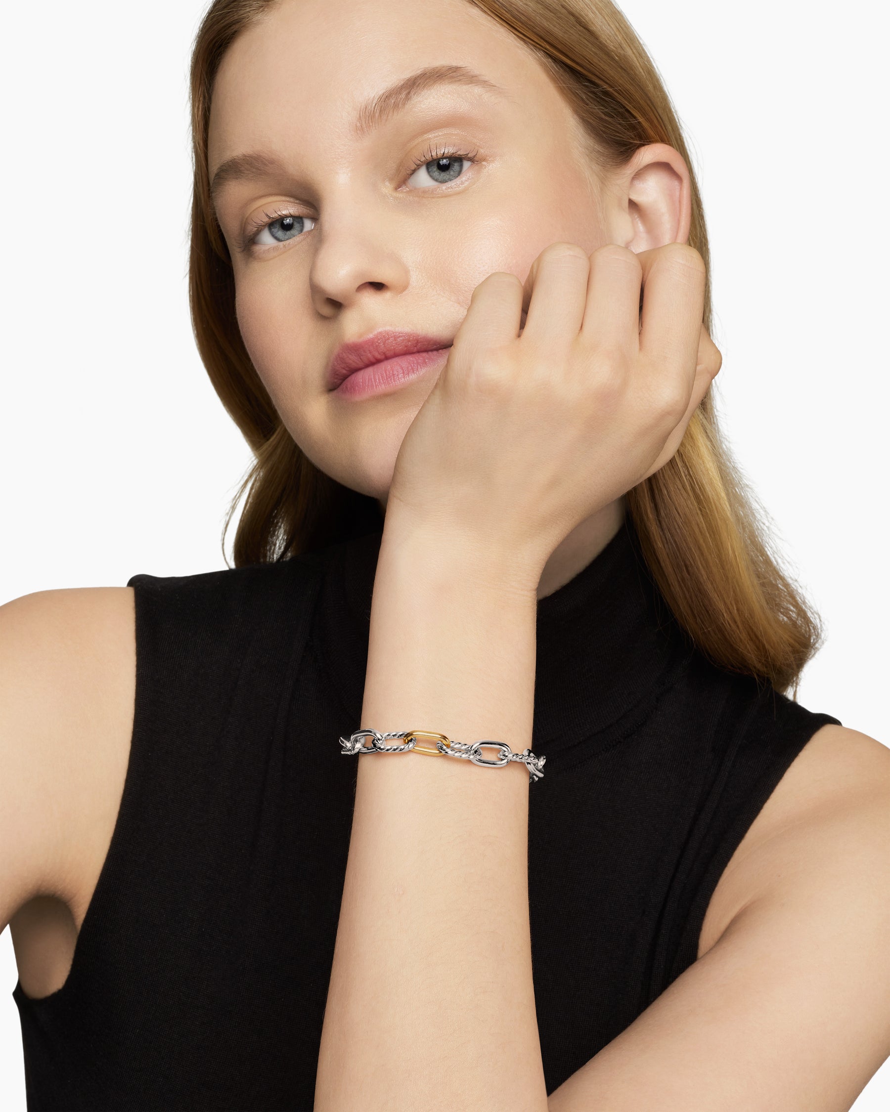 DY Madison Chain Bracelet in Sterling Silver with 18K Yellow Gold, 8.5mm - Image 8