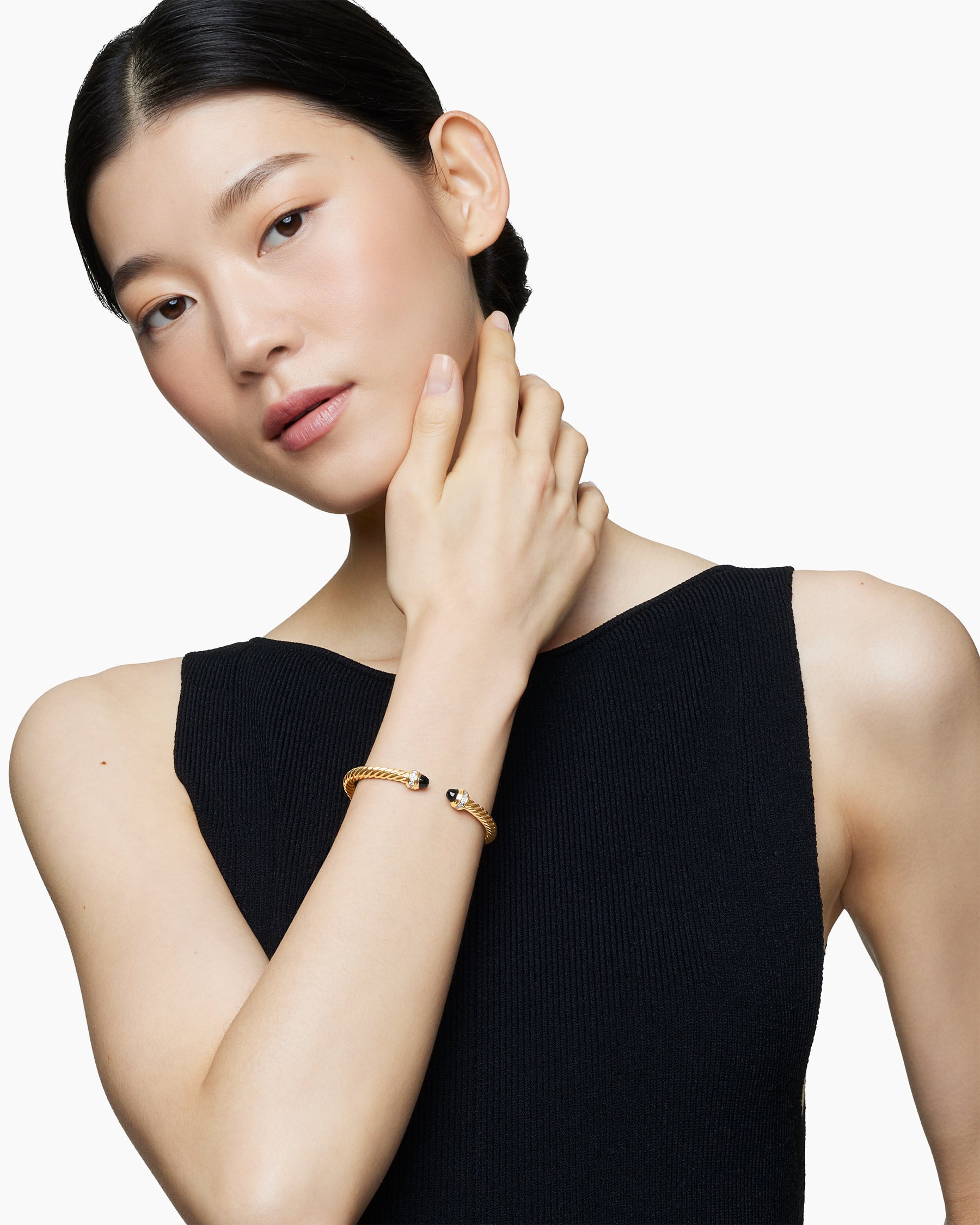 Alternative view of Classic Cablespira Bracelet in 18K Yellow Gold with Black Onyx and Diamonds, 5mm