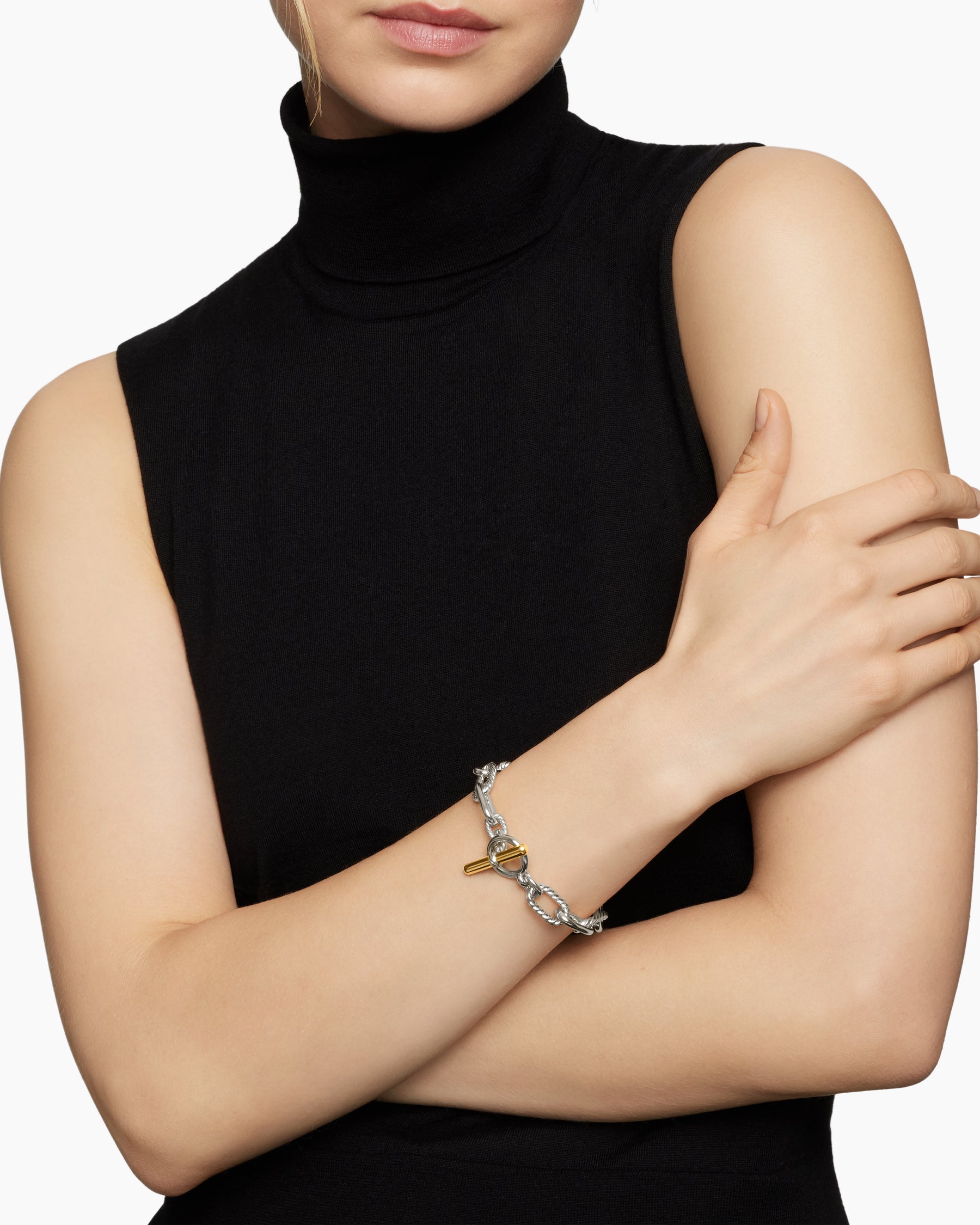DY Madison Toggle Chain Bracelet in Sterling Silver with 18K Yellow Gold, 11mm - Image 2