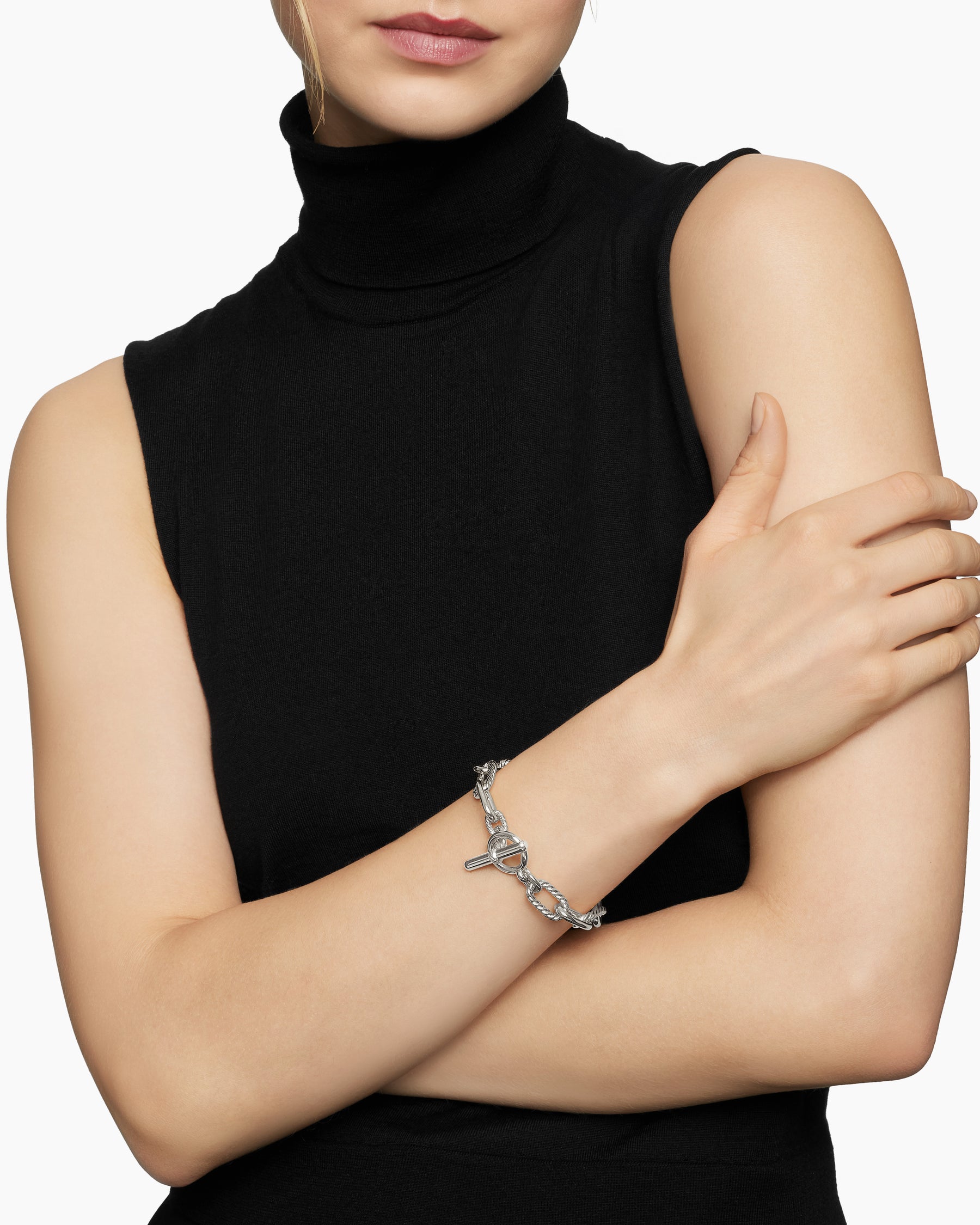 Alternative view of DY Madison Toggle Chain Bracelet in Sterling Silver, 11mm