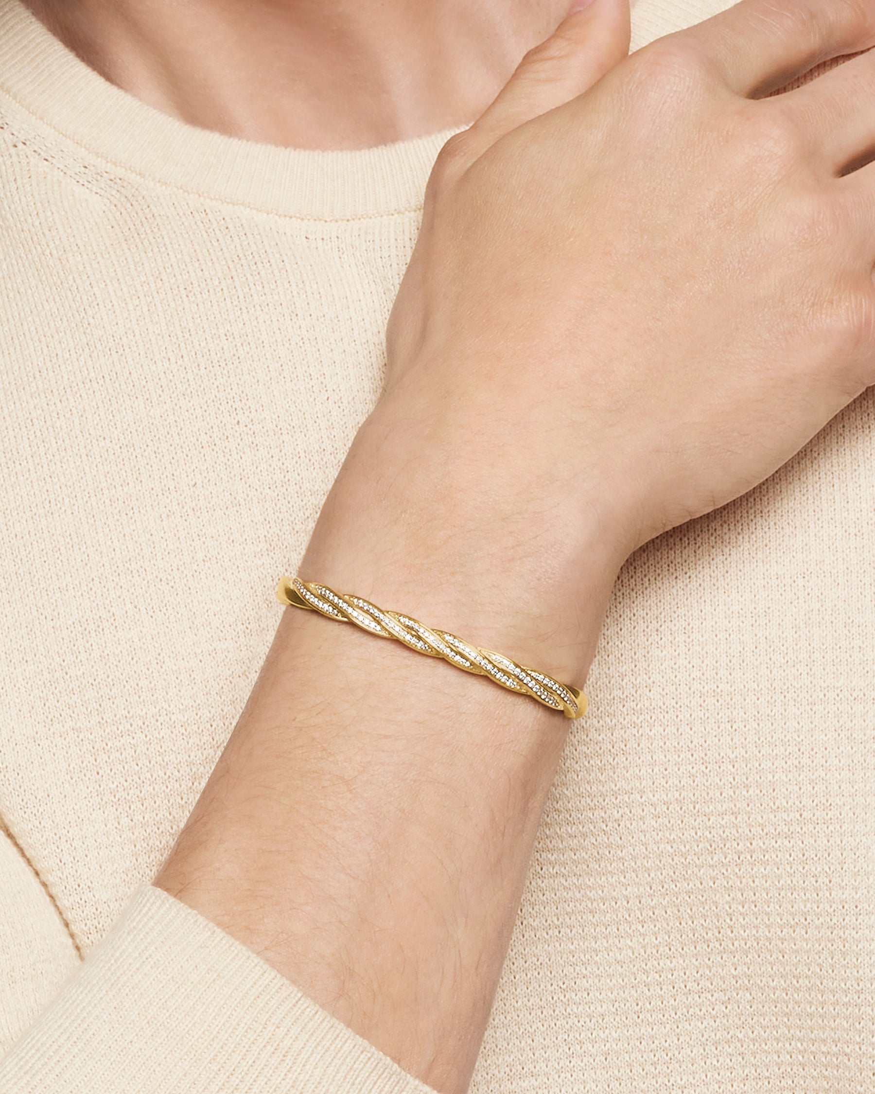 DY Helios Cuff Bracelet in 18K Yellow Gold with Diamonds, 6mm - Image 2
