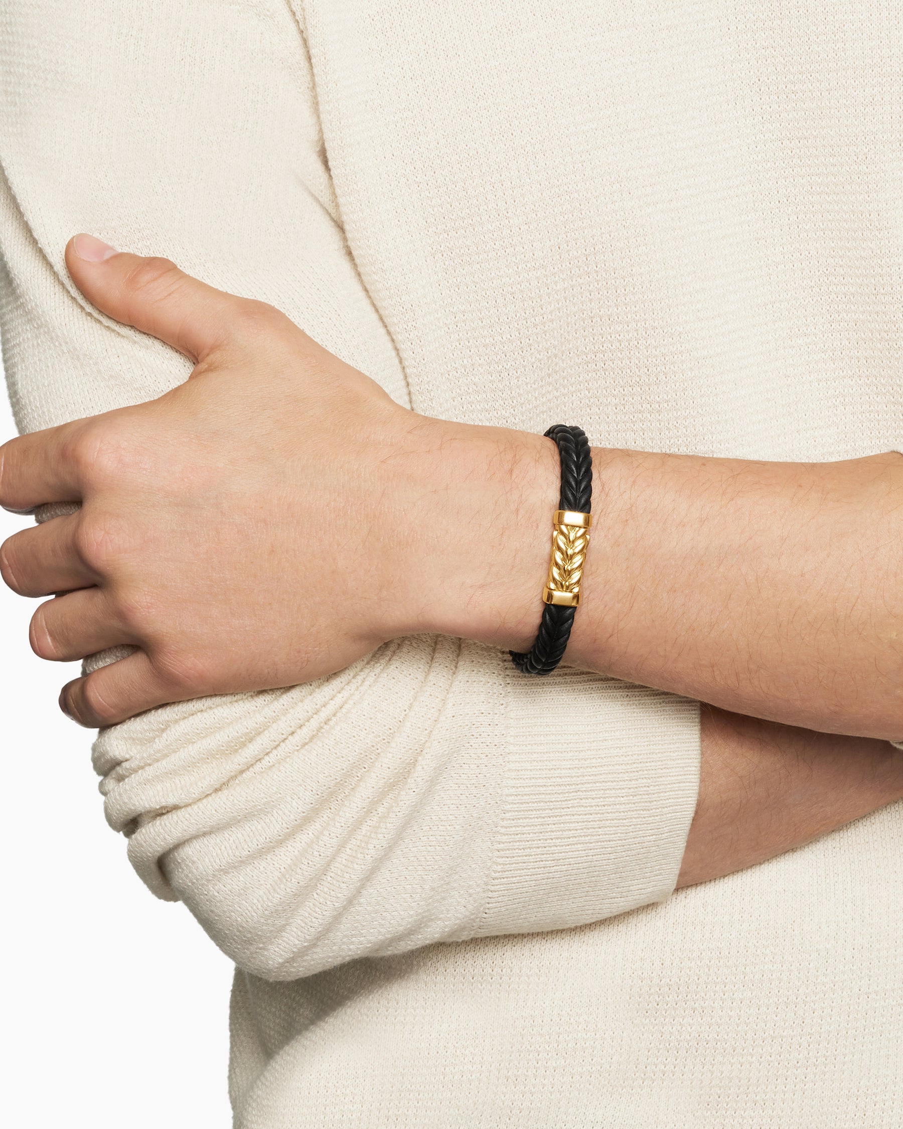 Alternative view of Chevron Bracelet in Black Rubber with 18K Yellow Gold, 9mm