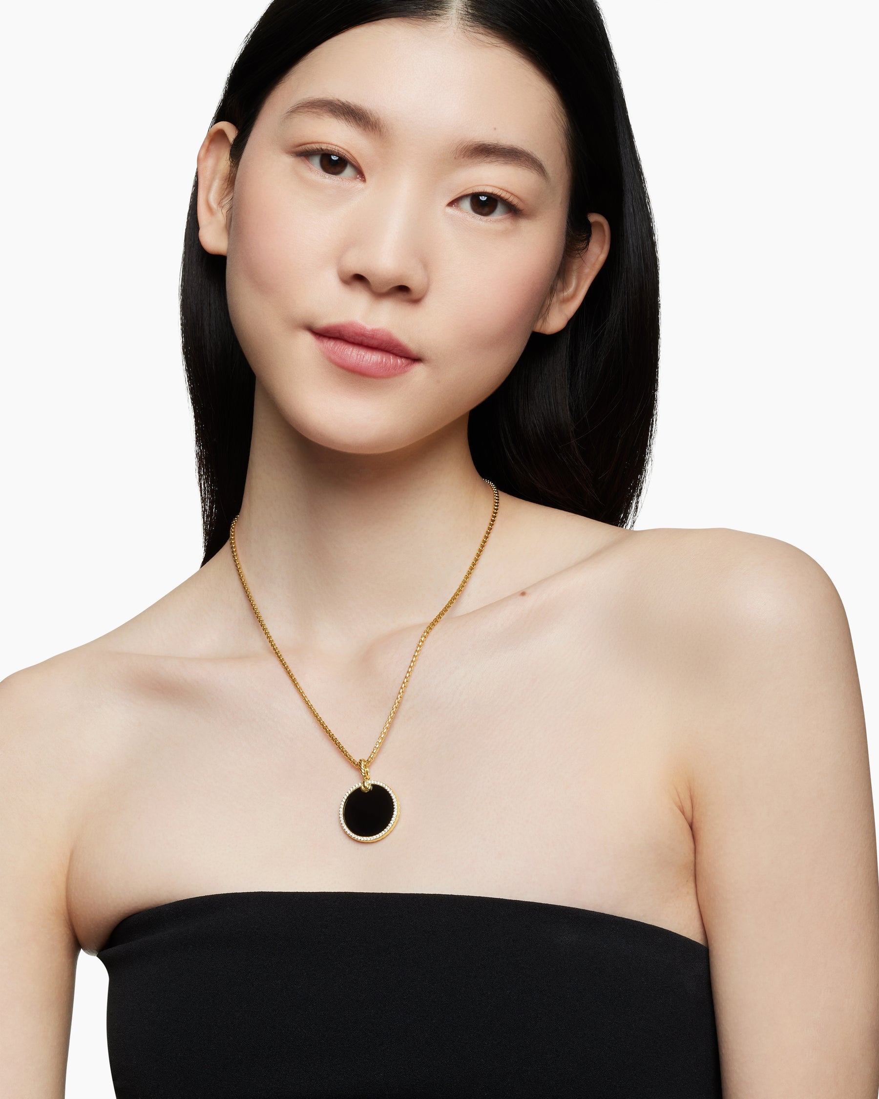 DY Elements Disc Pendant in 18K Yellow Gold with Black Onyx and Diamond Rim, 24mm - Image 2