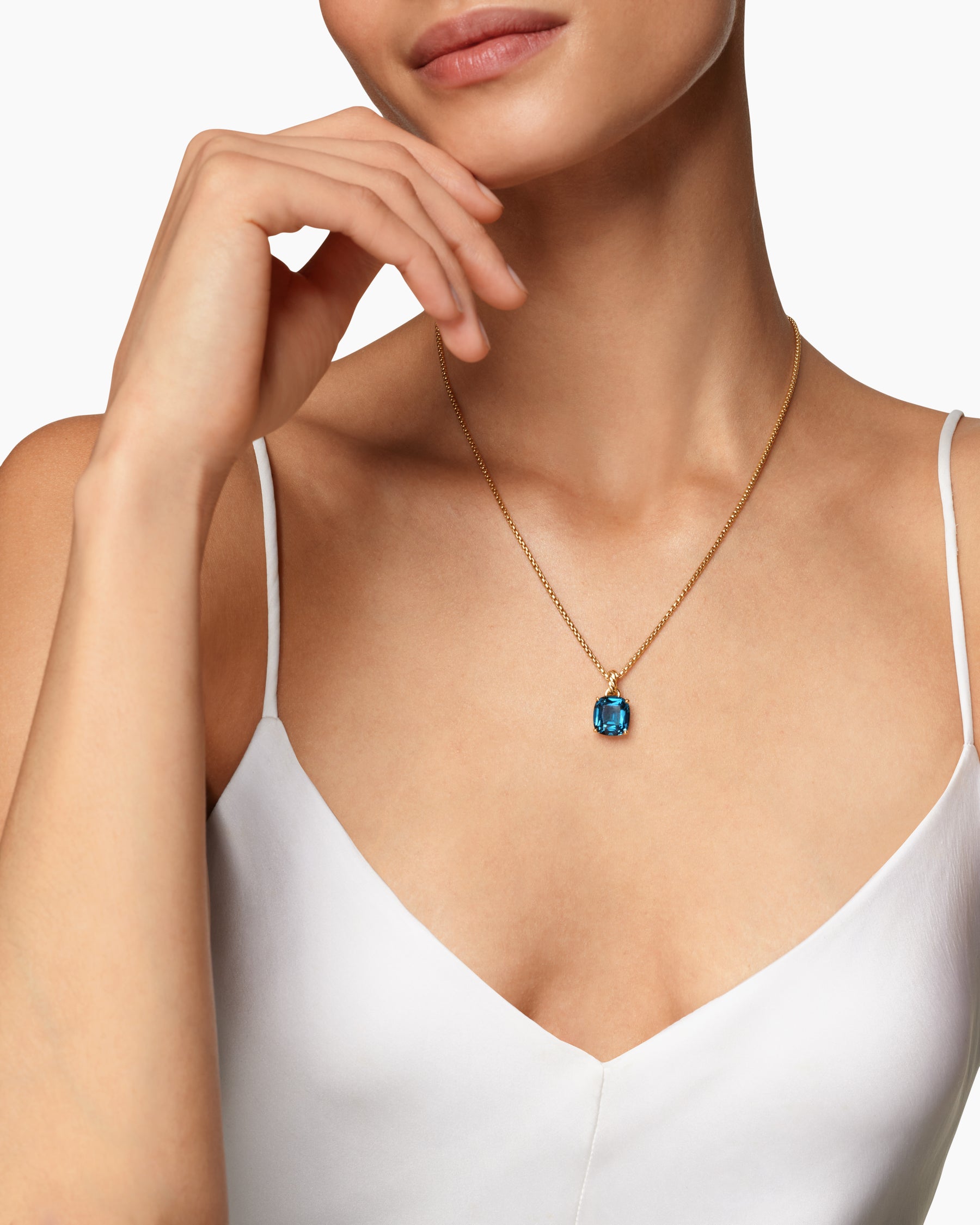 Marbella Pendant in 18K Yellow Gold with Hampton Blue Topaz, 12mm - Image 2