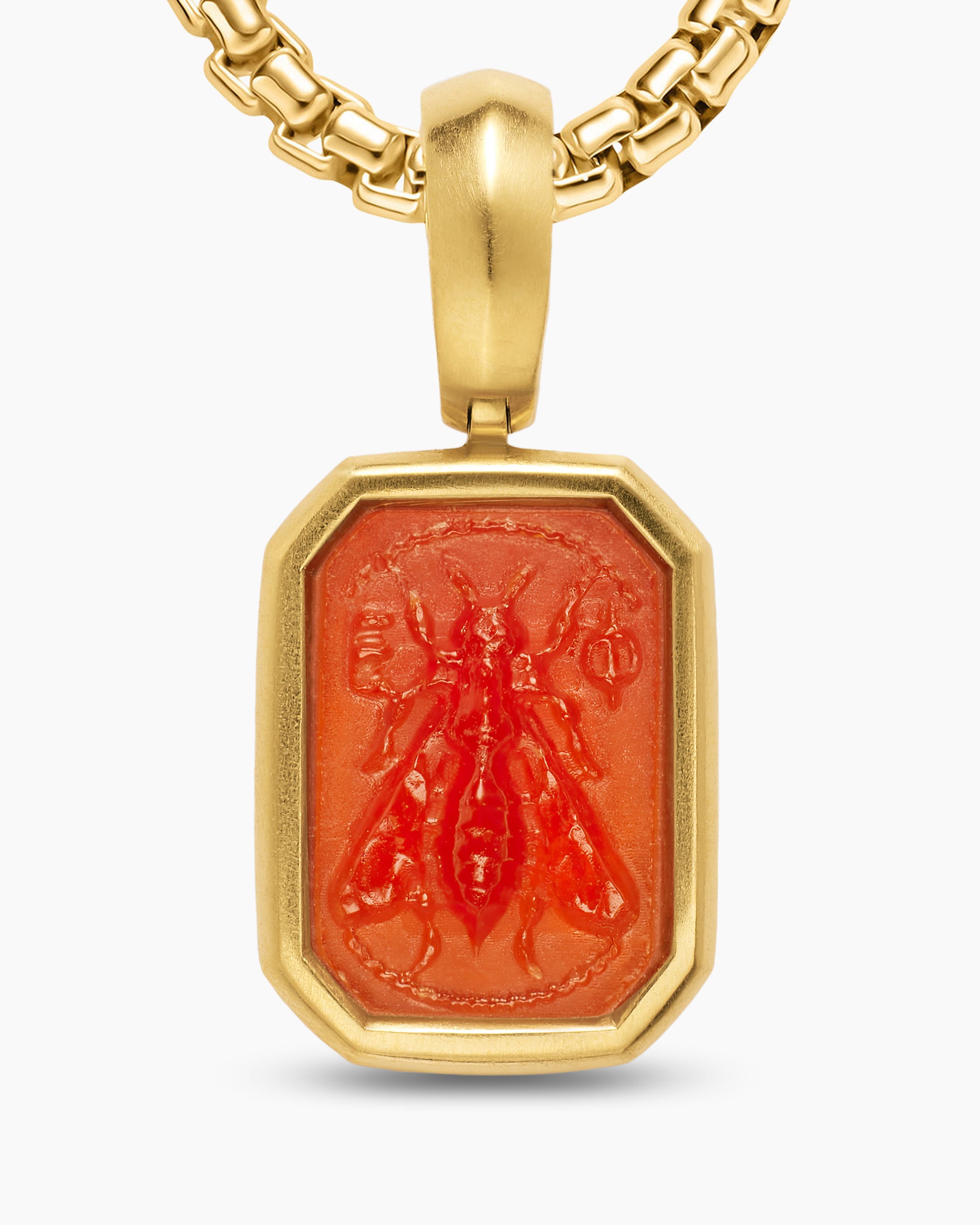 Petrvs Petite Bee Amulet in 18K Yellow Gold with Carnelian, 12.8mm - Image 5
