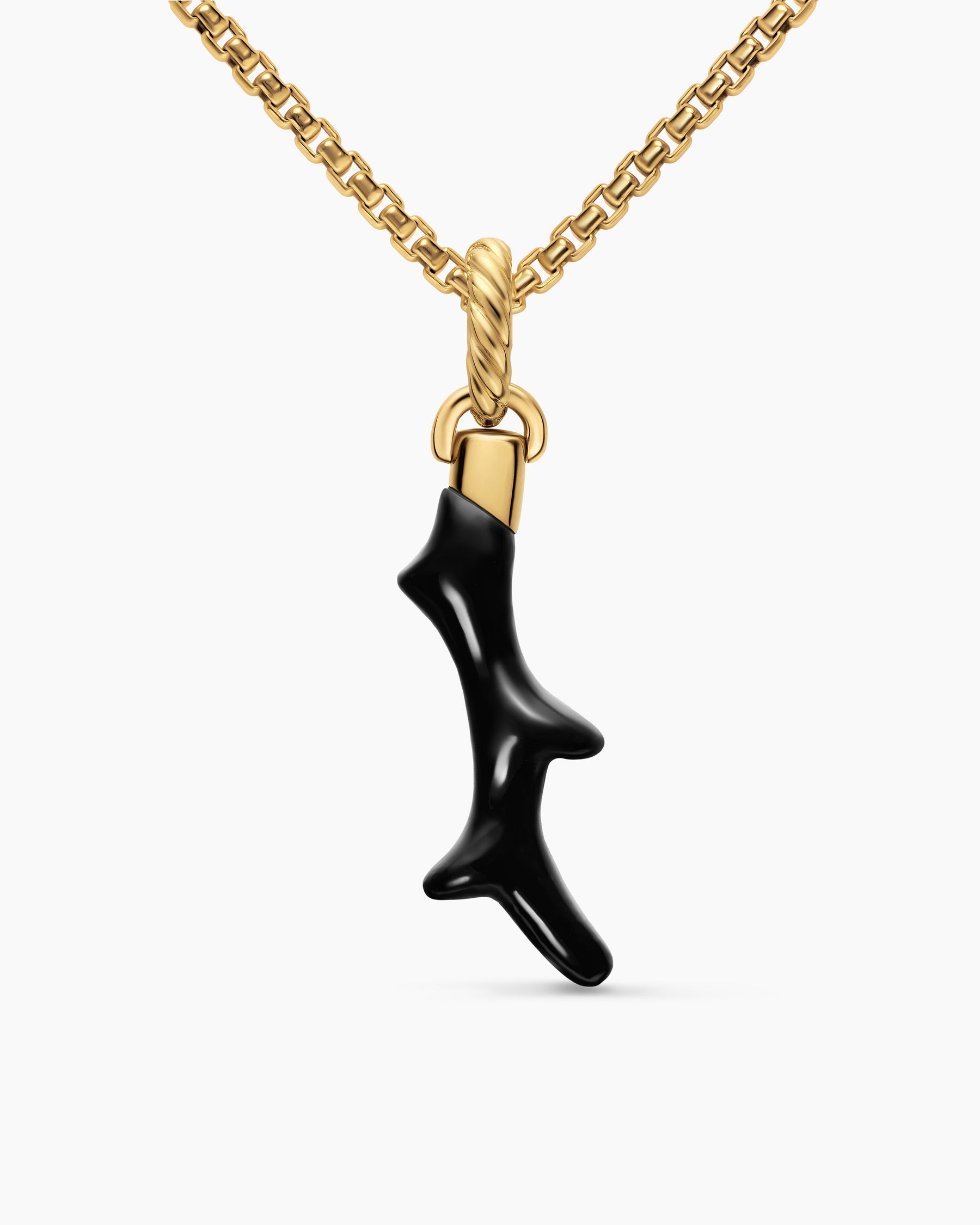 Petite Coral Amulet in 18K Yellow Gold with Black Onyx, 25.2mm
