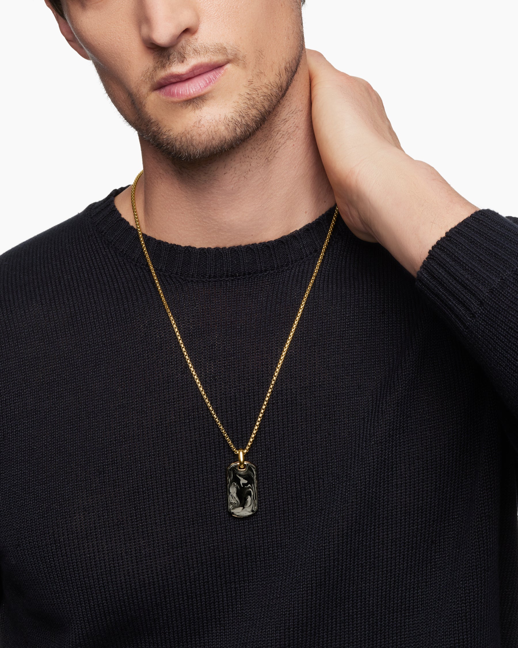 Streamline Tag in 18K Yellow Gold with Forged Carbon, 35mm - Image 7