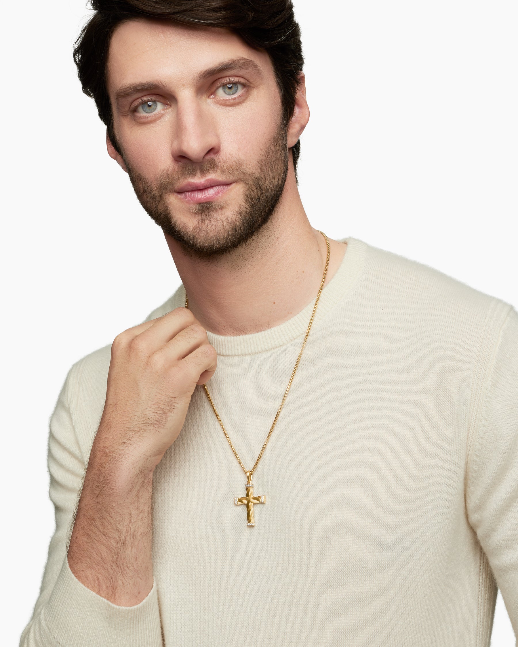 DY Helios Cross Pendant in 18K Yellow Gold with Diamonds, 36mm - Image 7