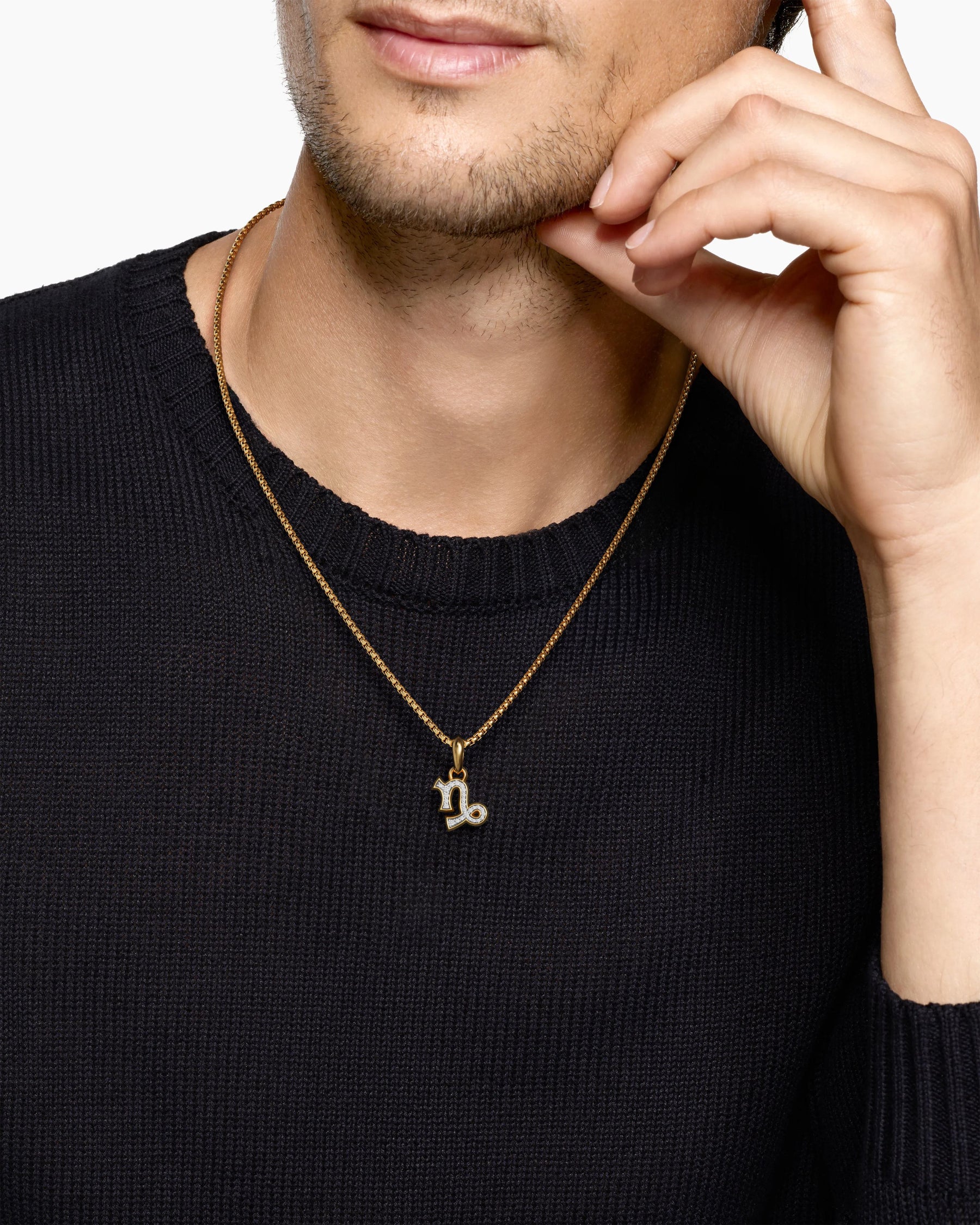 Capricorn Amulet in 18K Yellow Gold with Diamonds, 18.5mm - Image 2