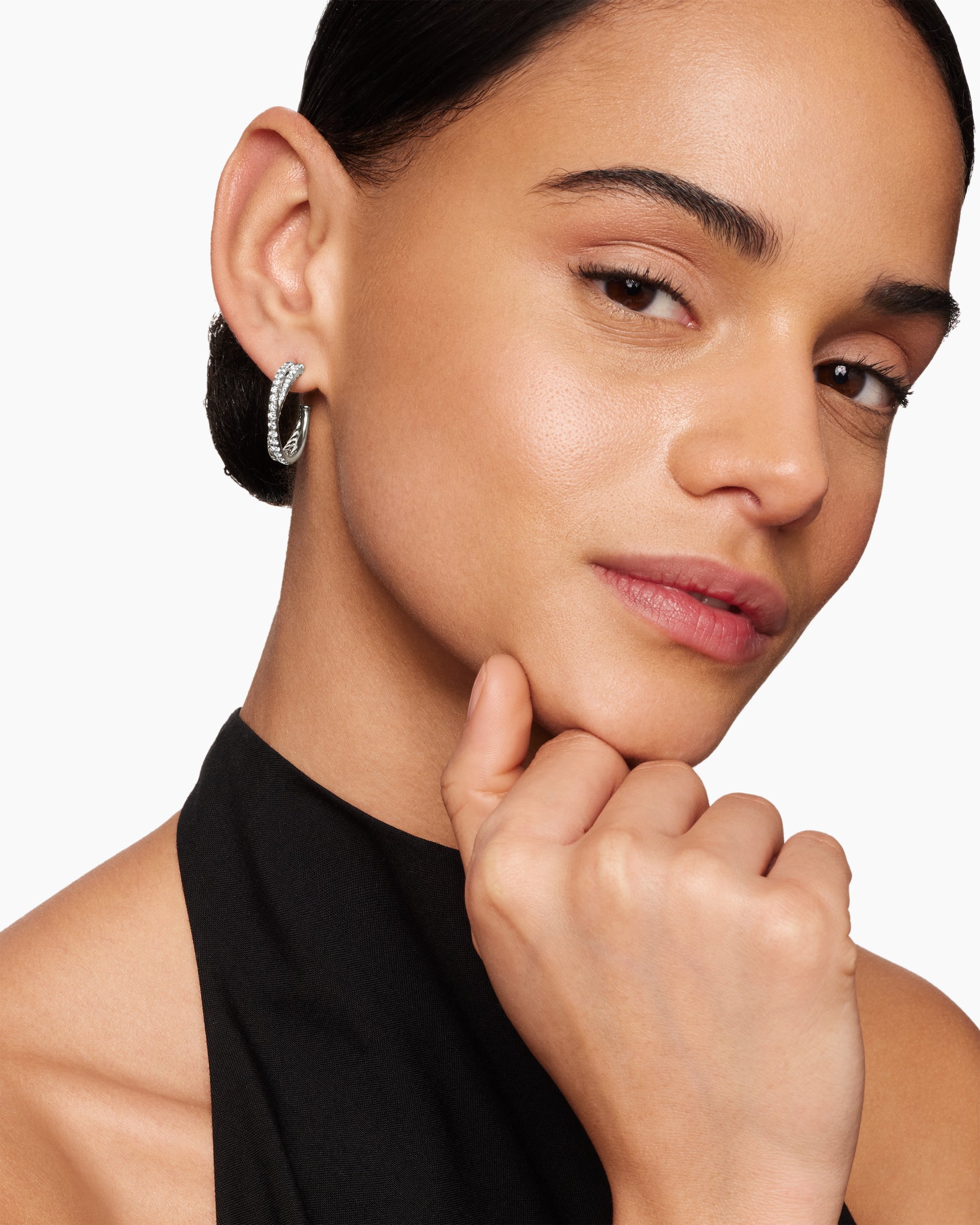 Alternative view of Pavé Crossover Hoop Earrings in 18K White Gold with Diamonds, 24mm