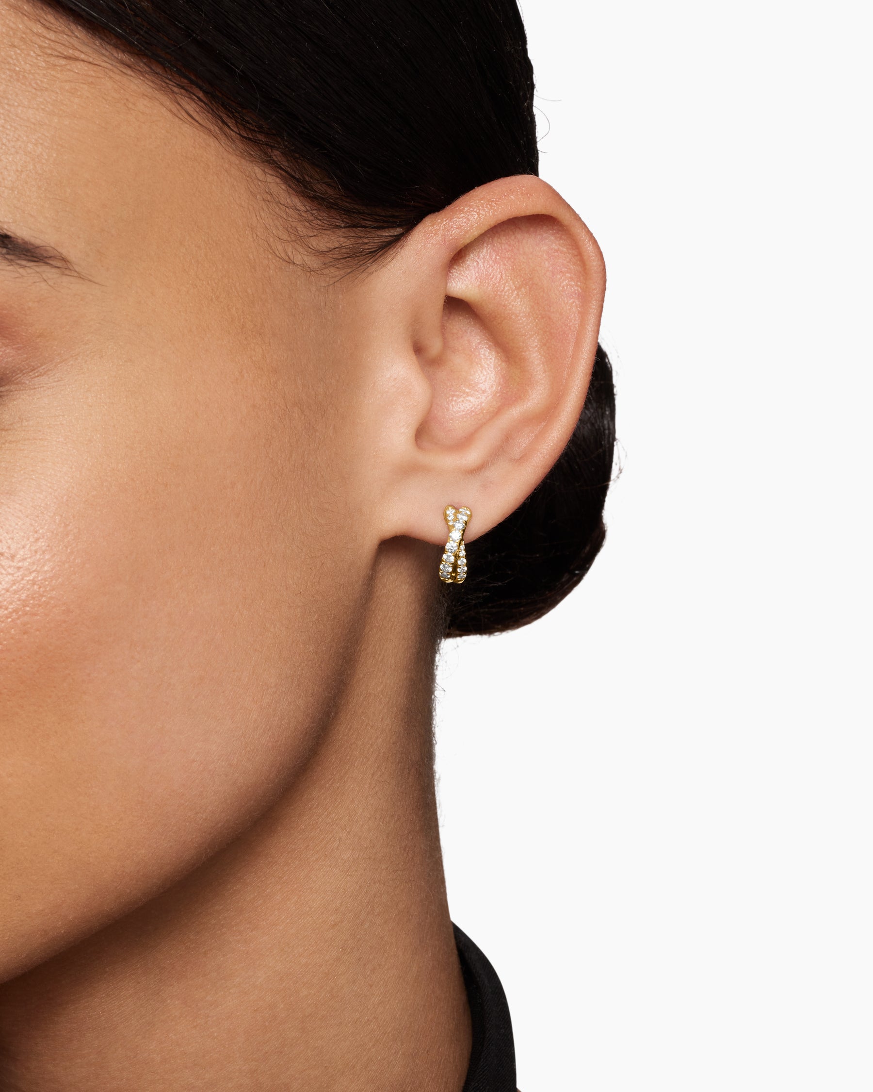 Pavé Crossover Hoop Earrings in 18K Yellow Gold with Diamonds, 12mm - Image 6