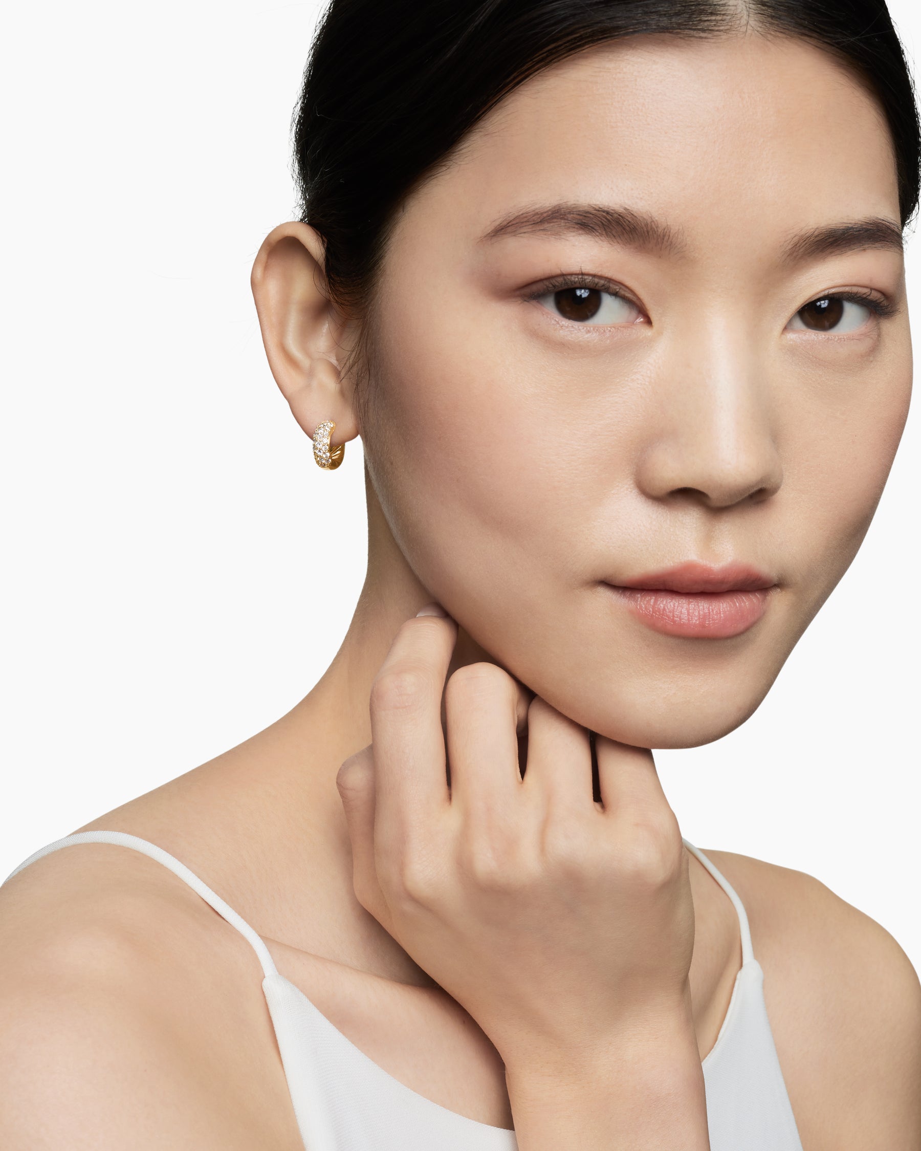 Alternative view of DY Mercer Micro Hoop Earrings in 18K Yellow Gold with Diamonds, 13.5mm