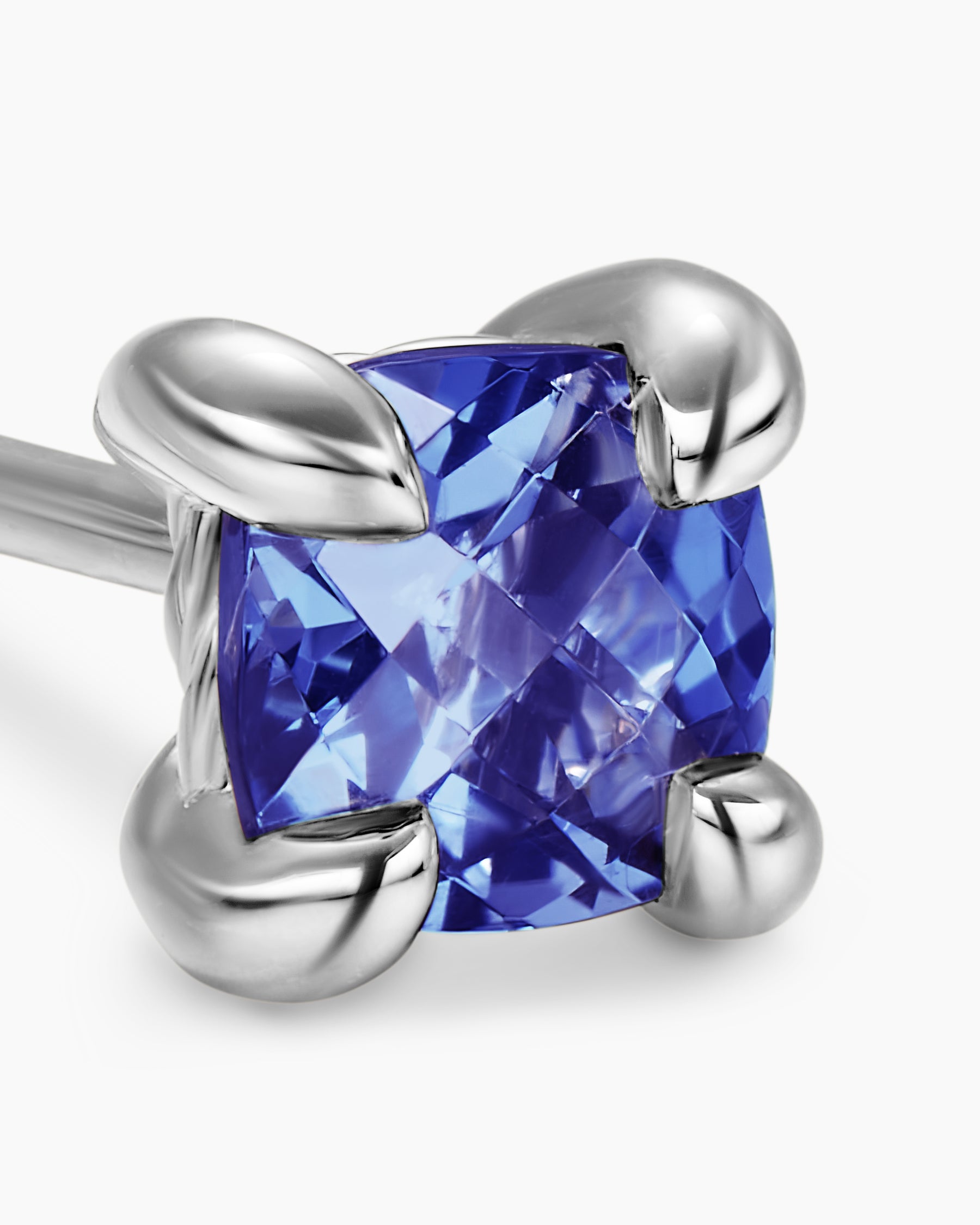 Micro Chatelaine Stud Earrings in 18K White Gold with Tanzanite, 4.8mm - Image 4
