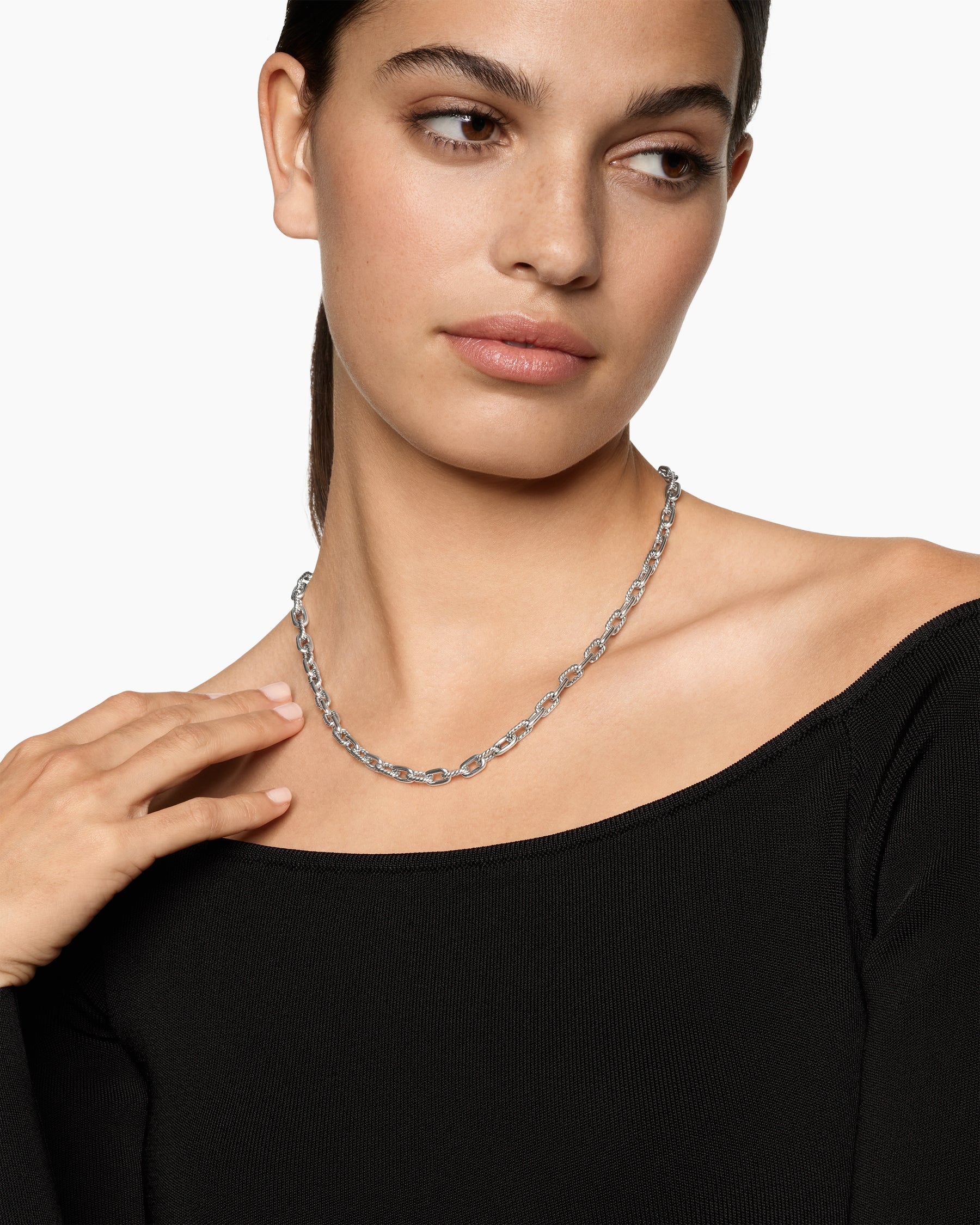 DY Madison Chain Necklace in Sterling Silver, 5.5mm - Image 2