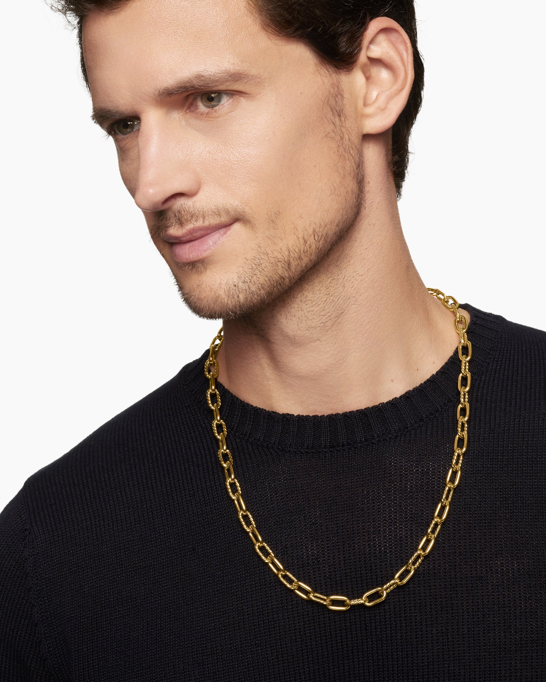 DY Madison Chain Necklace in 18K Yellow Gold, 8.5mm - Image 6