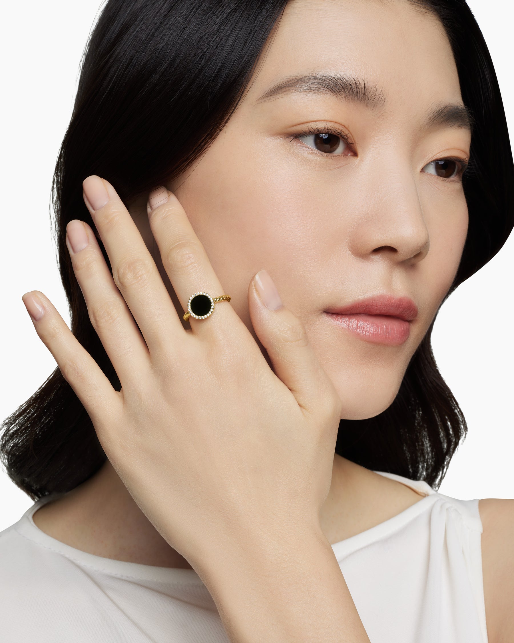 Petite DY Elements Ring in 18K Yellow Gold with Black Onyx and Diamonds, 11.3mm - Image 2