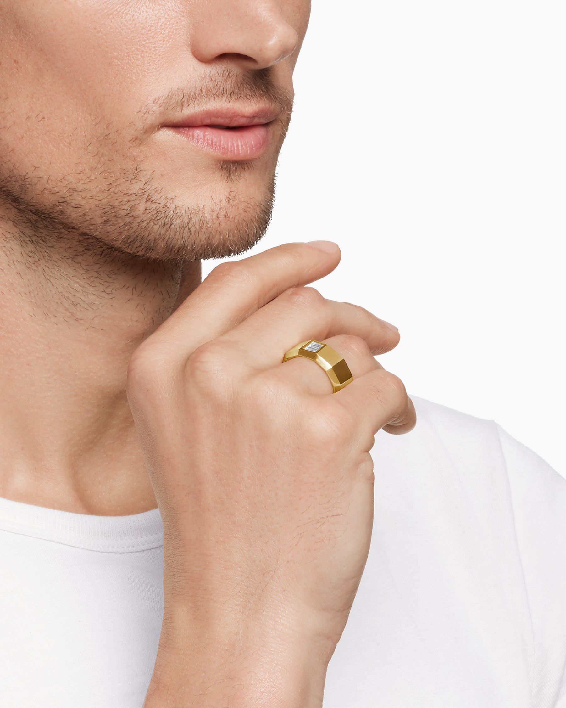 Faceted Band Ring in 18K Yellow Gold with Center Diamond, 10mm - Image 2