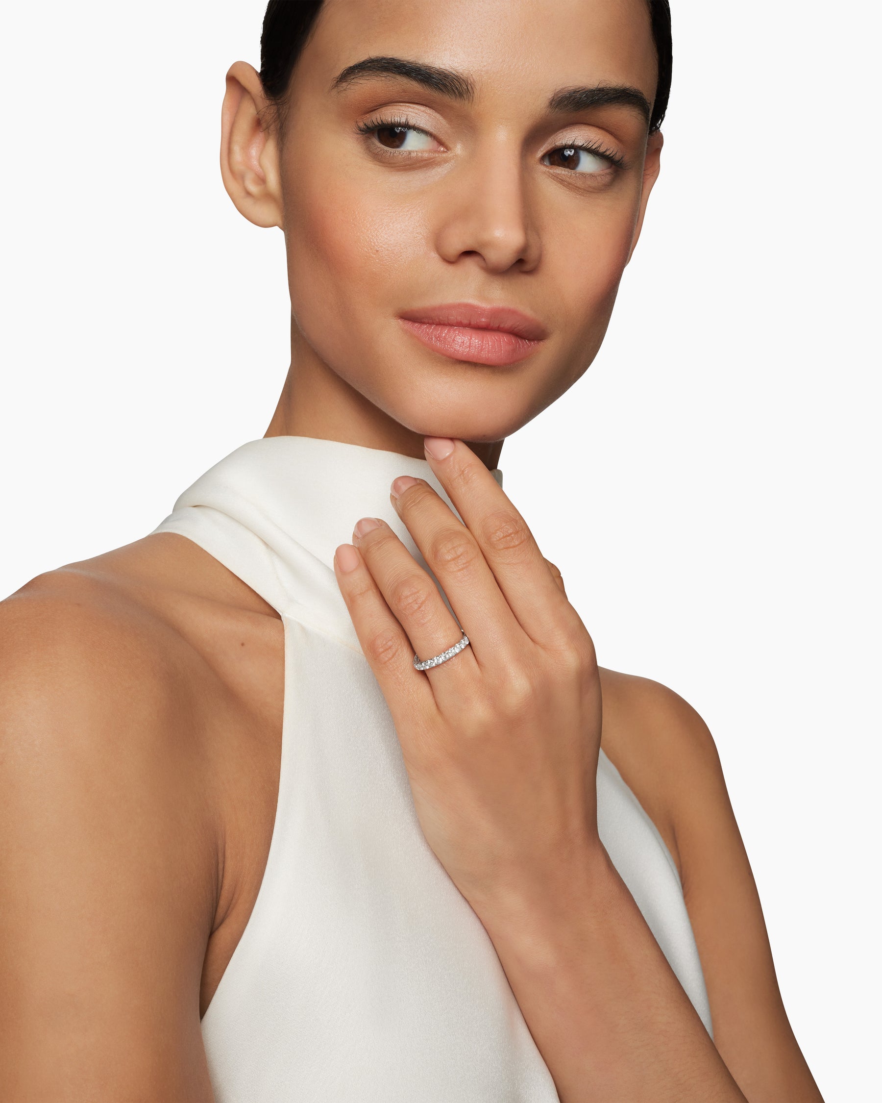 DY Eden Band Ring in Platinum with Diamonds, 2.8mm - Image 7